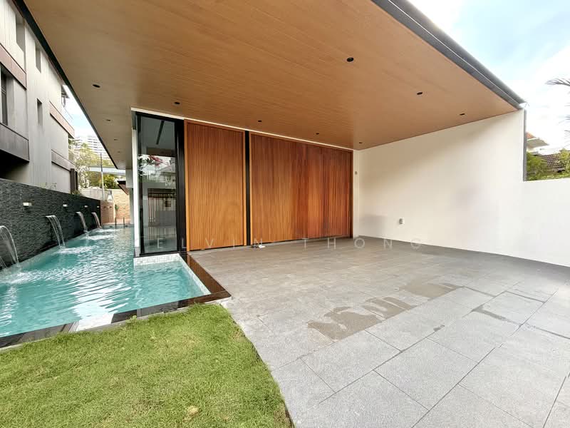 74 Holland Grove Drive, Holland Grove Drive, 6 Bedrooms, 8,000 sqft, Semi-Detached House For Sale, by Kelvin Thong, 500122174 - Front Porch Parks 2 Cars - PropertyGuru.com.sg