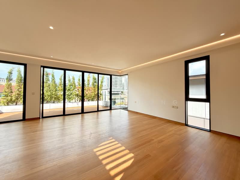 74 Holland Grove Drive, Holland Grove Drive, 6 Bedrooms, 8,000 sqft, Semi-Detached House For Sale, by Kelvin Thong, 500122174 - Master En-suite - PropertyGuru.com.sg