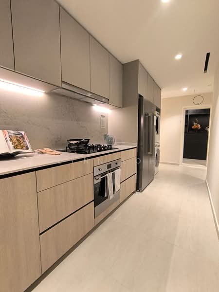 Narra Residences, , 5 Bedrooms, 1,658 sqft, Condominium For Sale, by Lynn Loh, 500122190 - Kitchen - PropertyGuru.com.sg
