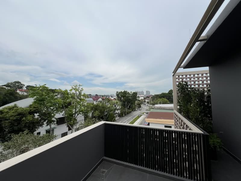 79 Hillcrest Road, Hillcrest Road, 5 Bedrooms, 6,700 sqft, Semi-Detached House For Sale, by David Foo, 500122195 - Balcony - PropertyGuru.com.sg
