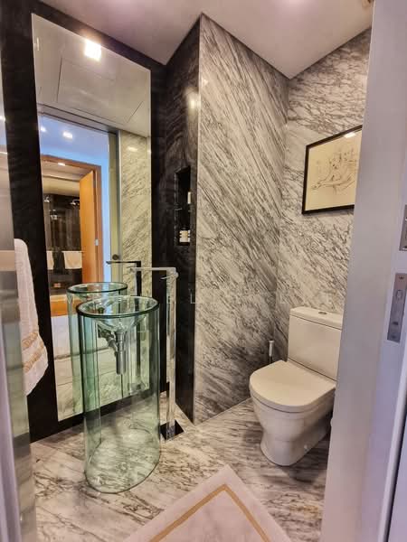 St. Regis Residences Singapore, 33 Tanglin Road, 4 Bedrooms, 2,142 sqft, Apartment For Sale, by Michelle Lee, 500122209 - Bathroom - PropertyGuru.com.sg
