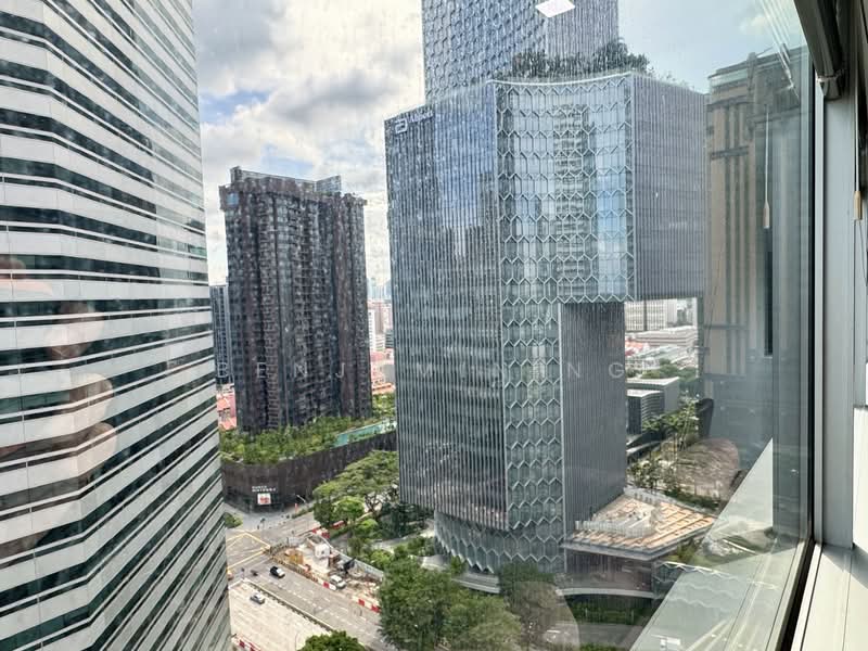 Gateway East, 152 Beach Road, 2,240 sqft, Office For Rent, by Benjamin Ng, 500122214 - Exterior - CommercialGuru.com.sg