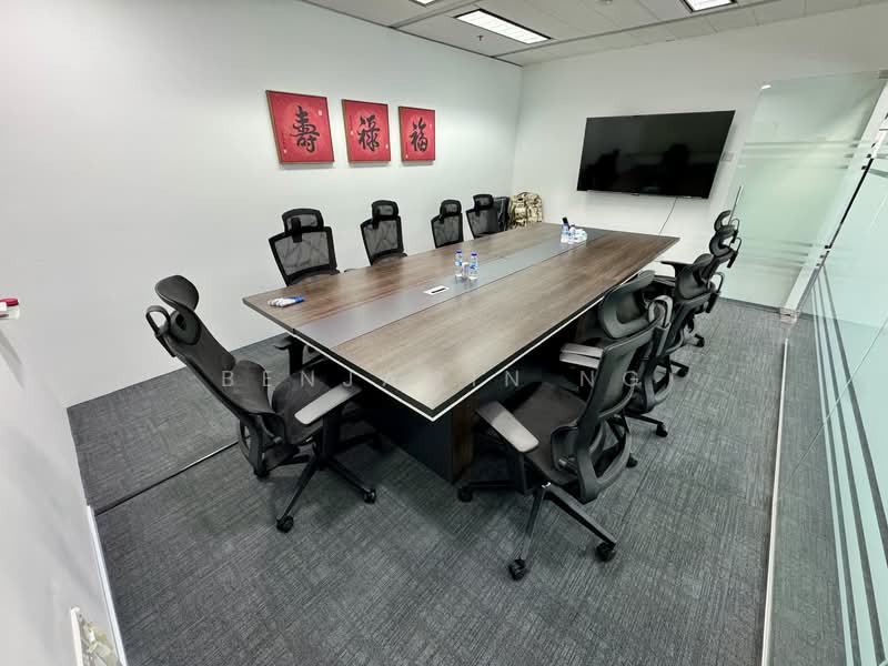 Gateway East, 152 Beach Road, 2,240 sqft, Office For Rent, by Benjamin Ng, 500122214 - Interior - CommercialGuru.com.sg
