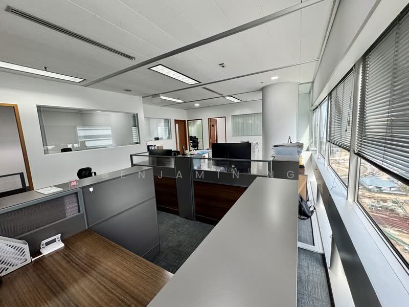 Gateway East, 152 Beach Road, 2,240 sqft, Office For Rent, by Benjamin Ng, 500122214 - Interior - CommercialGuru.com.sg