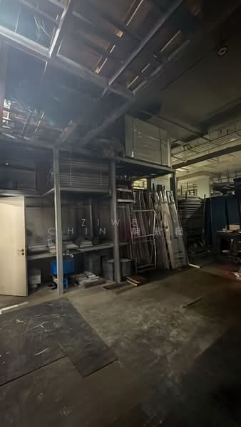 Pioneer Centre, 1 Soon Lee Street, 1,894 sqft, Factory / Workshop (B2) For Sale, by Ziwei Chin 陳紫薇, 500122218 - Interior - CommercialGuru.com.sg