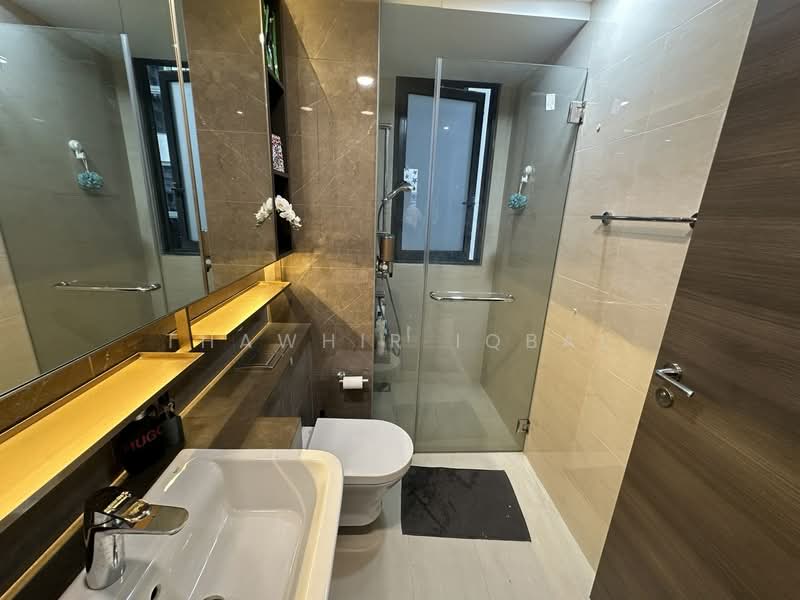 The Florence Residences, 83 Hougang Avenue 2, 4 Bedrooms, 1,270 sqft, Condominium For Sale, by Thawhir Iqbal, 500122229 - Common Bathroom - PropertyGuru.com.sg