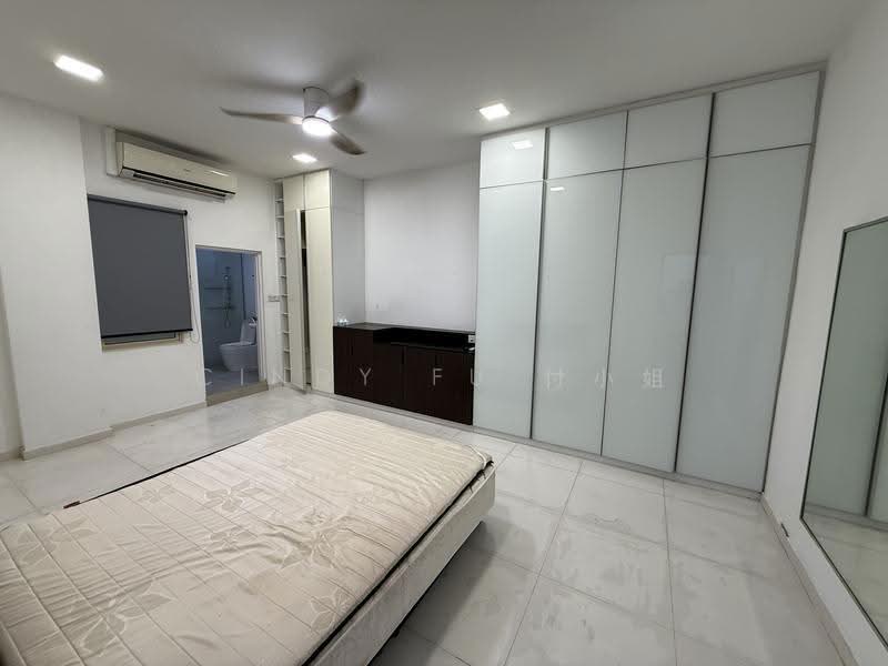 Master Bedroom @ Serangoon Garden Central, Penshurst Place, Hougang / Punggol / Sengkang, Room Rental, 200 sqft, Terraced House For Rent, by Cindy Fu 付小姐, 500122235 - Bedroom - PropertyGuru.com.sg