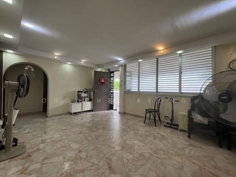 142 Bishan Street 12, 142 Bishan Street 12, Ang Mo Kio / Bishan / Thomson, 3 Bedrooms, 904 sqft, HDB Flat For Sale, by Ong Chee Keong, 500122242 - Living Room - PropertyGuru.com.sg