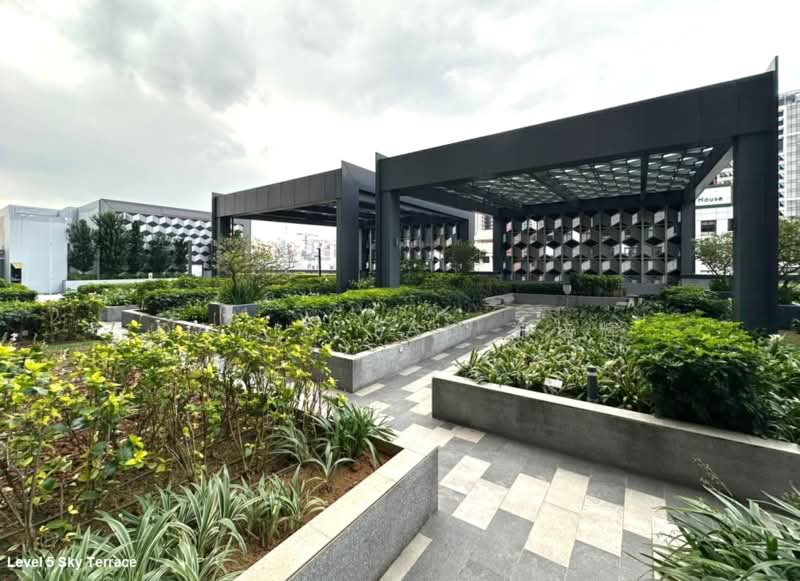 Centrium Square (Office), 320 Serangoon Rd, 4,768 sqft, Office For Sale, by David Tay 郑培辉, 500122257 - Exterior - CommercialGuru.com.sg