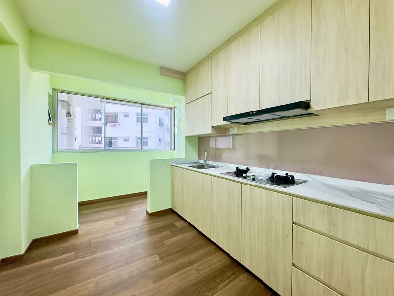 446B Jalan Kayu, 446B Jalan Kayu, 3 Bedrooms, 1,001 sqft, HDB Flat For Sale, by Farah Zack, 500122275 - Kitchen - PropertyGuru.com.sg