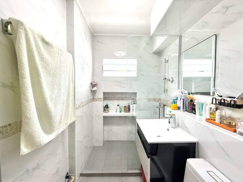 651 Jalan Tenaga, 651 Jalan Tenaga, 3 Bedrooms, 1,356 sqft, HDB Flat For Sale, by Yeo Wei Han, 500122278 - Bathroom - PropertyGuru.com.sg