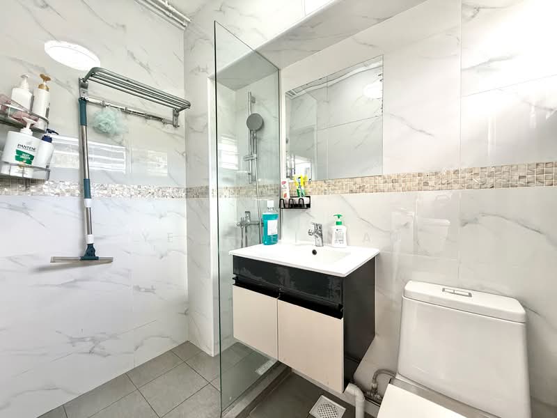 651 Jalan Tenaga, 651 Jalan Tenaga, 3 Bedrooms, 1,356 sqft, HDB Flat For Sale, by Yeo Wei Han, 500122278 - Bathroom - PropertyGuru.com.sg