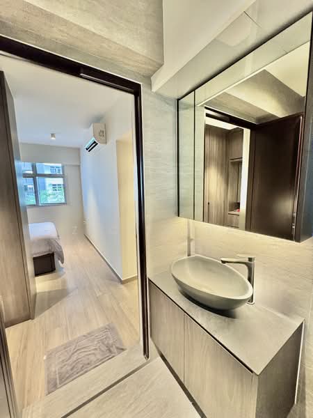 153B Bedok South Road, 153B Bedok South Road, 3 Bedrooms, 1,001 sqft, HDB Flat For Sale, by Zack Chua, 500122285 - Master Bedroom Toilet - PropertyGuru.com.sg