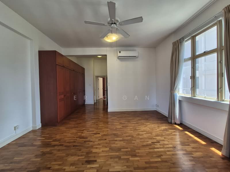 Leonie Condotel, 2 Leonie Hill Road, 4 Bedrooms, 2,722 sqft, Condominium For Rent, by Eric Gan, 500122286 - Master Bedroom - PropertyGuru.com.sg
