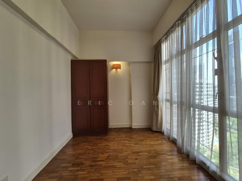 Leonie Condotel, 2 Leonie Hill Road, 4 Bedrooms, 2,722 sqft, Condominium For Rent, by Eric Gan, 500122286 - Master Bedroom - PropertyGuru.com.sg