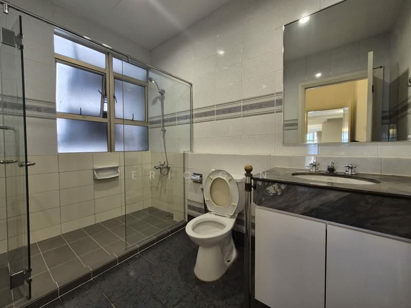 Leonie Condotel, 2 Leonie Hill Road, 4 Bedrooms, 2,722 sqft, Condominium For Rent, by Eric Gan, 500122286 - Bathroom - PropertyGuru.com.sg