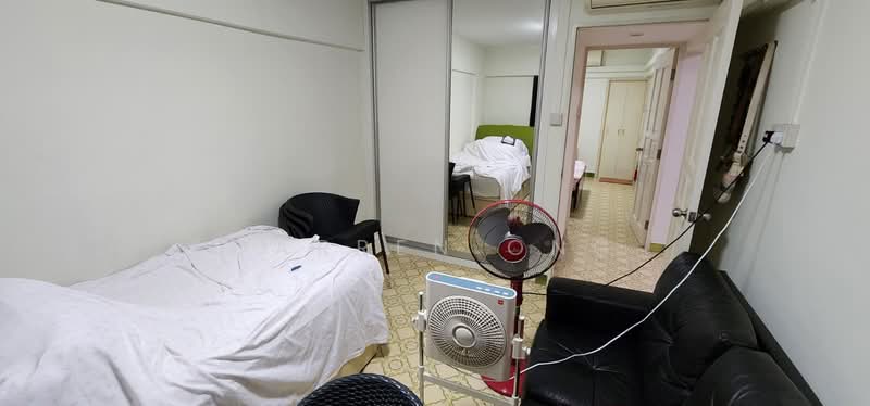 320 Ang Mo Kio Avenue 1, 320 Ang Mo Kio Avenue 1, 2 Bedrooms, 786 sqft, HDB Flat For Rent, by Darren Ong, 500122288 - Bedroom - PropertyGuru.com.sg