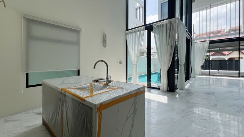 Brand New Semi-D w Pool and Lift near Upper East Coast Road, , 5 Bedrooms, 5,238 sqft, Semi-Detached House For Rent, by Sara Kwon, 500122292 - Interior - PropertyGuru.com.sg