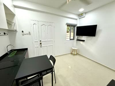 For Rent - Cambridge Village