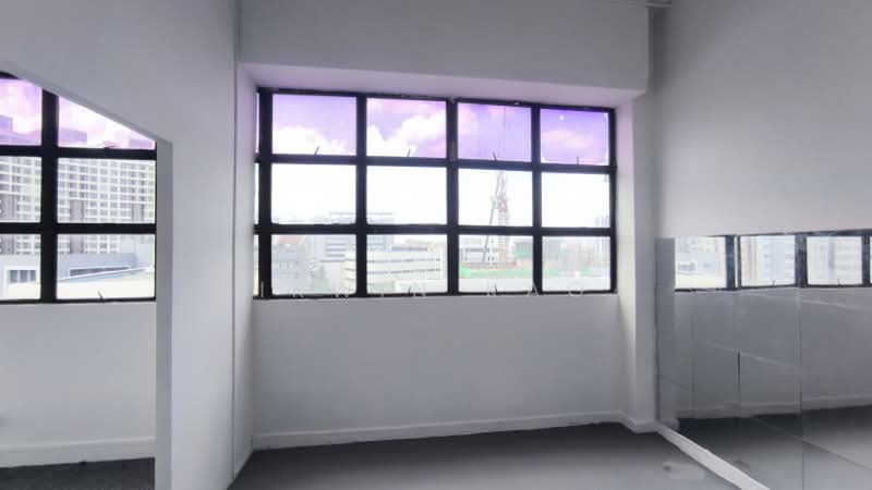 Prime Industrial Building, 39B Jalan Pemimpin, 1,636 sqft, Light Industrial (B1) For Rent, by Irwin Kao, 500122303 - CommercialGuru.com.sg