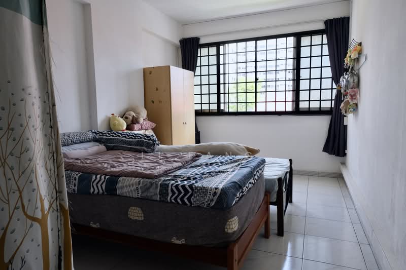 414 Choa Chu Kang Avenue 4, 414 Choa Chu Kang Avenue 4, 3 Bedrooms, 1,119 sqft, HDB Flat For Sale, by Li Fang, 500122314 - Bedroom - PropertyGuru.com.sg