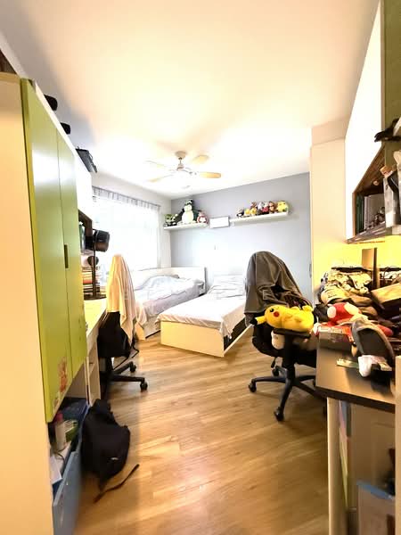 The Florida, 76 Hougang Avenue 7, 3 Bedrooms, 1,323 sqft, Condominium For Sale, by Ben Lee, 500122318 - Bedroom - PropertyGuru.com.sg