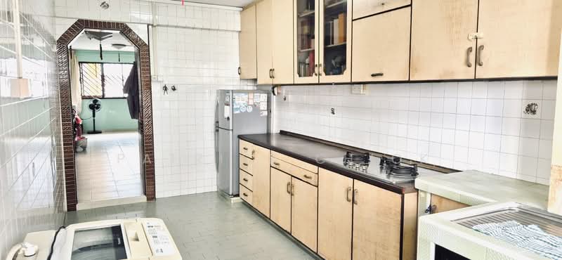 105 Bedok Reservoir Road, 105 Bedok Reservoir Road, 3 Bedrooms, 1,001 sqft, HDB Flat For Sale, by Patrick Chiok, 500122323 - Kitchen - PropertyGuru.com.sg