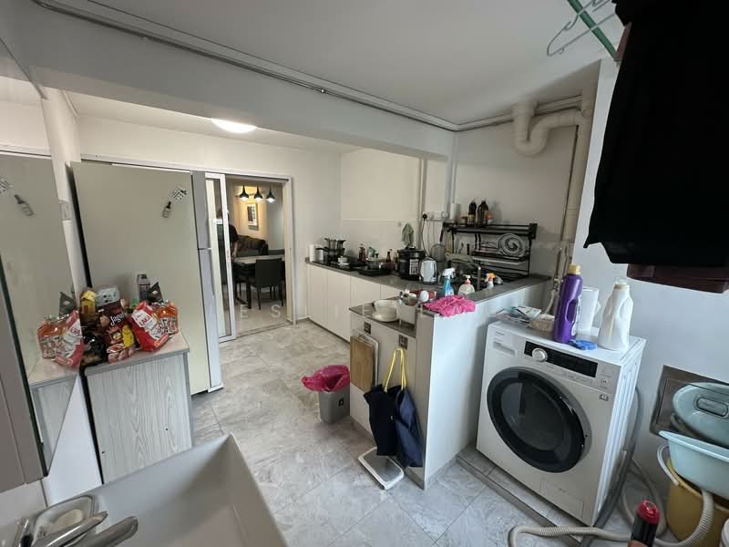 207 Toa Payoh North, 207 Toa Payoh North, 3 Bedrooms, 700 sqft, HDB Flat For Sale, by Leslie Lau, 500122324 - Kitchen - PropertyGuru.com.sg