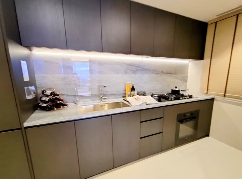 Vela Bay, Bayshore Road, 5 Bedrooms, 1,582 sqft, Condominium For Sale, by Zen Chua, 500122331 - Kitchen - PropertyGuru.com.sg