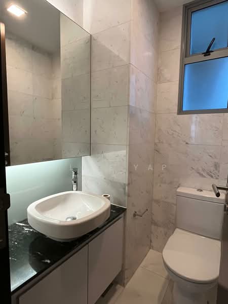 Radiance @ Bukit Timah, Yuk Tong Avenue, 5 Bedrooms, 4,542 sqft, Cluster House For Rent, by Alice Yap, 500122340 - Bathroom - PropertyGuru.com.sg