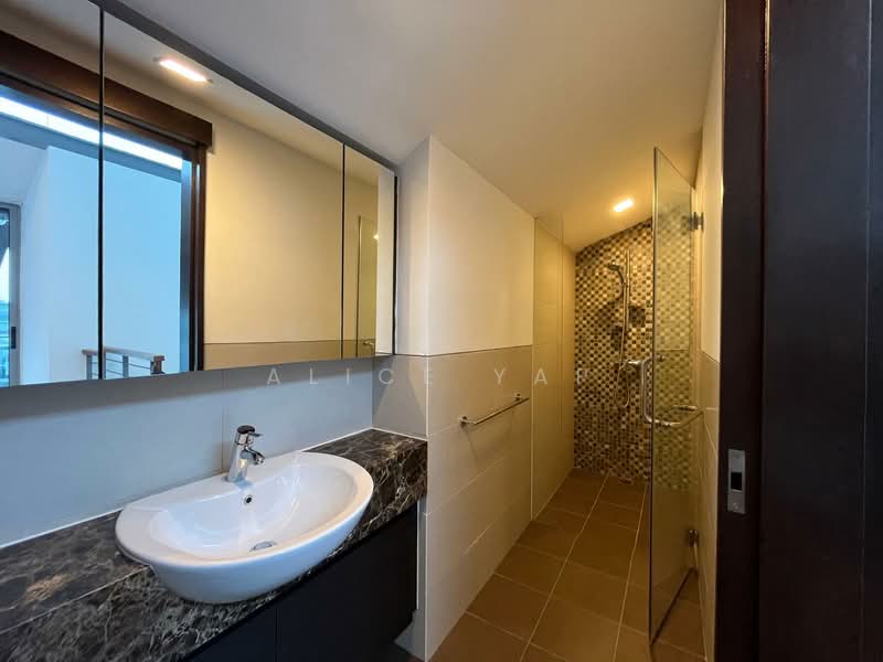 Radiance @ Bukit Timah, Yuk Tong Avenue, 5 Bedrooms, 4,542 sqft, Cluster House For Rent, by Alice Yap, 500122340 - Bathroom - PropertyGuru.com.sg
