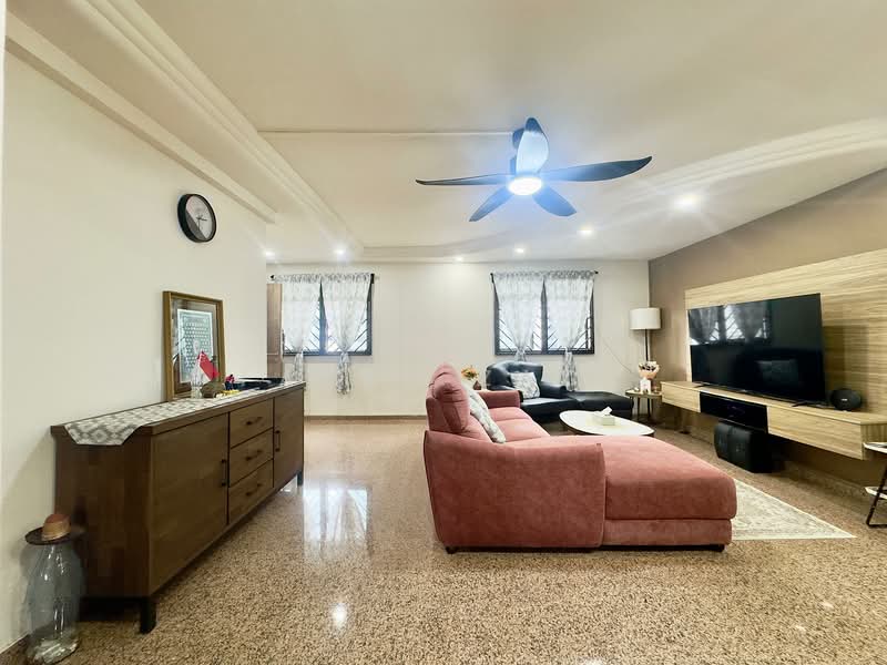 110 Rivervale Walk, 110 Rivervale Walk, 3 Bedrooms, 1,292 sqft, HDB Flat For Sale, by Farah Zack, 500122347 - Living Room - PropertyGuru.com.sg