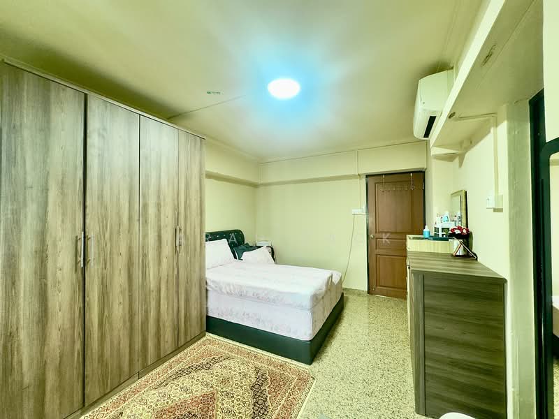 110 Rivervale Walk, 110 Rivervale Walk, 3 Bedrooms, 1,292 sqft, HDB Flat For Sale, by Farah Zack, 500122347 - Bedroom - PropertyGuru.com.sg