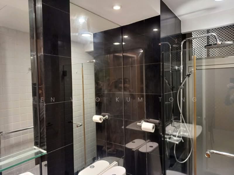 Studio 3, 28 Shanghai Road, 2 Bedrooms, 883 sqft, Condominium For Rent, by Ben Woo Kum Tong, 500122364 - Bathroom - PropertyGuru.com.sg