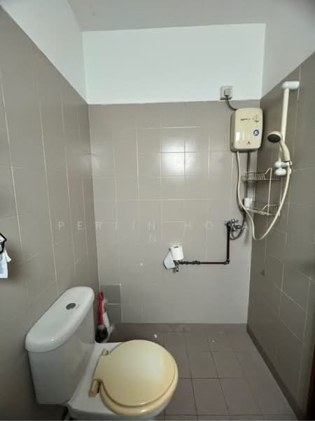Wintech Centre, 6 Ubi Road 1, 1,518 sqft, Light Industrial (B1) For Sale, by Perlin Ho A N, 500122381 - CommercialGuru.com.sg