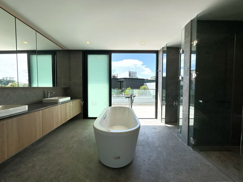 Sian Tuan Avenue Brand New Detached House, Binjai Park / Sian Tuan Avenue / Hua Guan Avenue, 5 Bedrooms, 11,563 sqft, Detached House For Sale, by Raymond Goh, 500122391 - Bathroom - PropertyGuru.com.sg