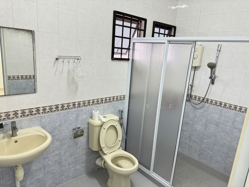 Jalan rabu, , 4 Bedrooms, 2,500 sqft, Semi-Detached House For Rent, by Darryl Yap, 500122409 - Bathroom - PropertyGuru.com.sg