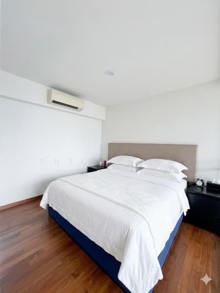 The Viridian, 6 Jalan Ampas, 1 Bedroom, 1,249 sqft, Condominium For Sale, by Phyllis Tan, 500122411 - Master Bedroom - PropertyGuru.com.sg