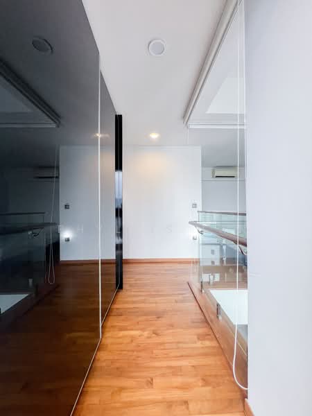 The Viridian, 6 Jalan Ampas, 1 Bedroom, 1,249 sqft, Condominium For Sale, by Phyllis Tan, 500122411 - Master Room - PropertyGuru.com.sg