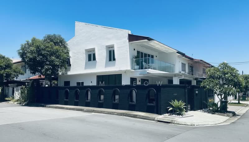 Nostalgic 2sty corner terr-1km Taonan, Lorong J Telok Kurau/Lorong M Telok Kurau/Lorong L Telok Kurau/, 5 Bedrooms, 2,000 sqft, Corner Terrace For Sale, by Tim Seow, 500122424 - Exterior after repaint - PropertyGuru.com.sg