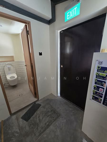 South Bridge Road, 198-198B South Bridge Road, 3,258 sqft, Food & Beverage For Sale, by Benjamin Oh, 500122427 - Bathroom - CommercialGuru.com.sg