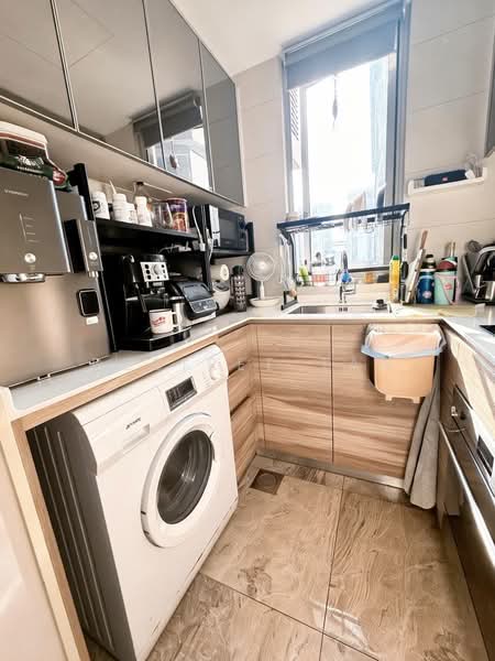 Stars of Kovan, 984 Upper Serangoon Road, 2 Bedrooms, 743 sqft, Condominium For Sale, by Desiree Tan, 500122439 - Kitchen - PropertyGuru.com.sg