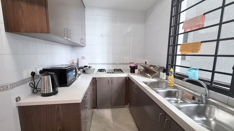 Parc Oasis, 35 Jurong East Avenue 1, Room Rental, 100 sqft, Condominium For Rent, by Leen Yap, 500122444 - Kitchen - PropertyGuru.com.sg