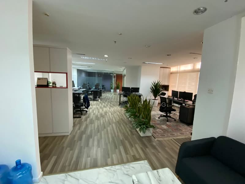 The Plaza, 7500A Beach Road, Beach Road / Bugis / Rochor, 1,561 sqft, Office For Sale, by Andy Yang, 500122452 - Interior - CommercialGuru.com.sg