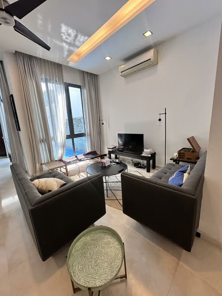 Serangoon Garden Estate, Cowdray Avenue, 5 Bedrooms, 4,000 sqft, Terraced House For Rent, by MH Goh, 500122456 - Living Room - PropertyGuru.com.sg