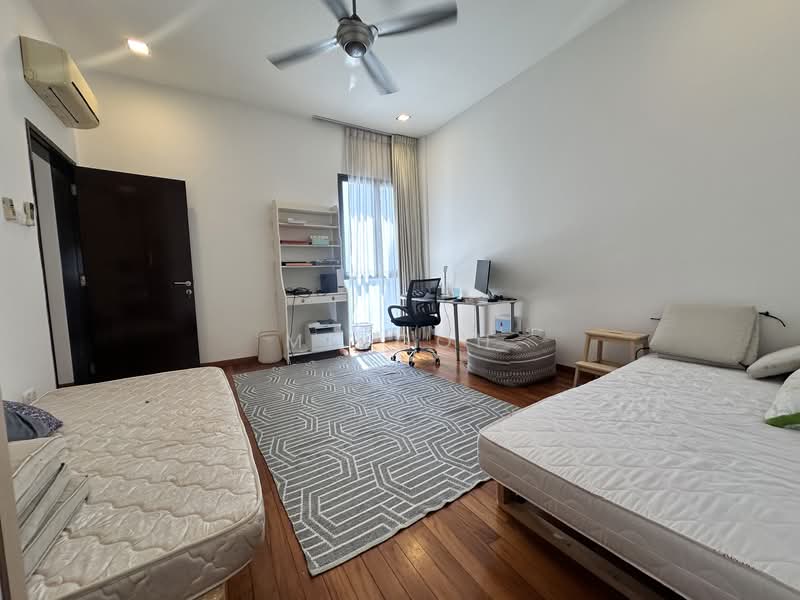 Serangoon Garden Estate, Cowdray Avenue, 5 Bedrooms, 4,000 sqft, Terraced House For Rent, by MH Goh, 500122456 - Bedroom - PropertyGuru.com.sg