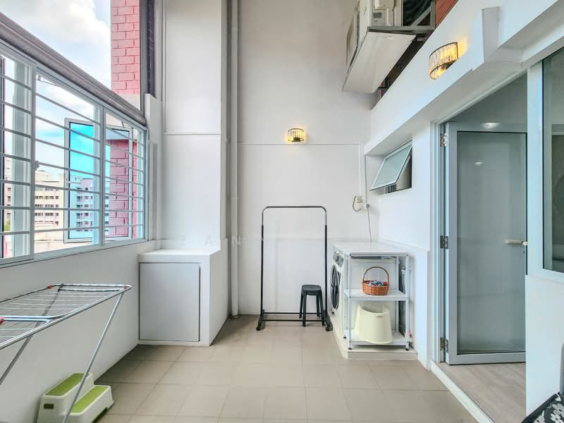 446 Hougang Avenue 8, 446 Hougang Avenue 8, 4 Bedrooms, 1,572 sqft, HDB Flat For Sale, by Zann Tan, 500122476 - Balcony/Yard - PropertyGuru.com.sg