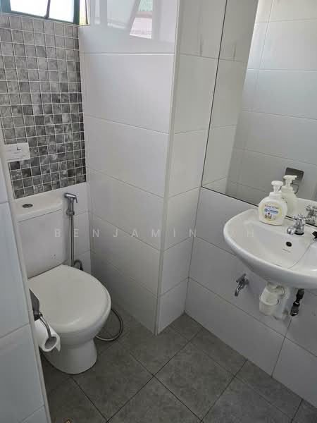 Jalan Besar, , 980 sqft, Office For Rent, by Benjamin Oh, 500122477 - Bathroom - CommercialGuru.com.sg