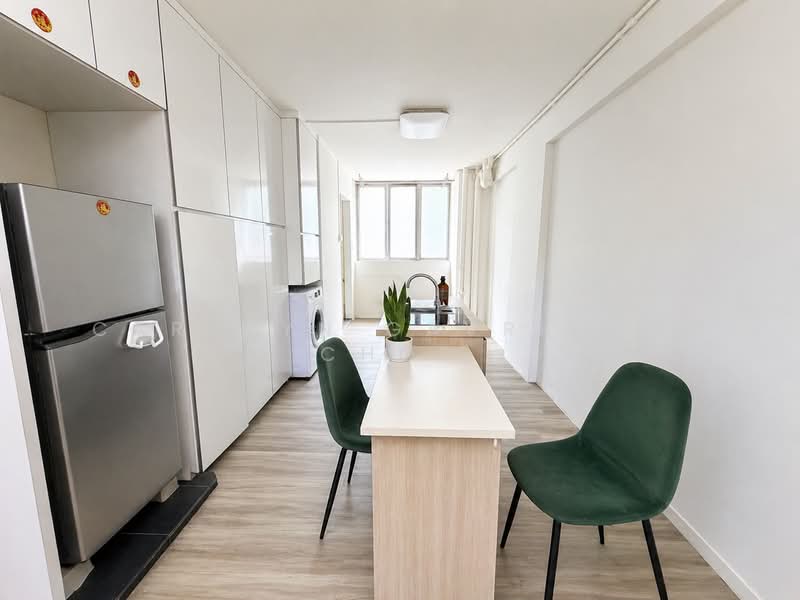 642 Hougang Avenue 8, 642 Hougang Avenue 8, Room Rental, 646 sqft, HDB Flat For Rent, by Carolyn Gavriella Choo, 500122484 - Kitchen - PropertyGuru.com.sg