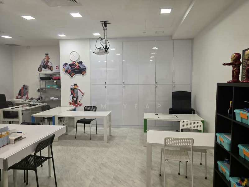 TripleOne Somerset, 111 Somerset Road, 519 sqft, Mall Shop For Rent, by Kim Yeap, 500122512 - Study - CommercialGuru.com.sg